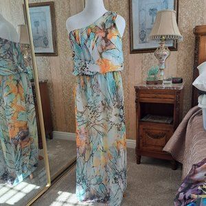 ELLEBELLA COUTURE ONE-SHOULDER MAXI DRESS MEDIUM NEW